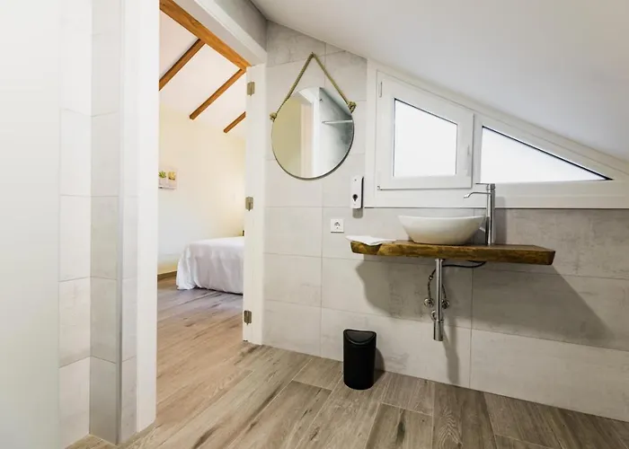 O Lar De Pereiras מלון Meaño