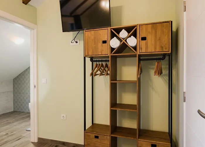 O Lar De Pereiras מלון Meaño