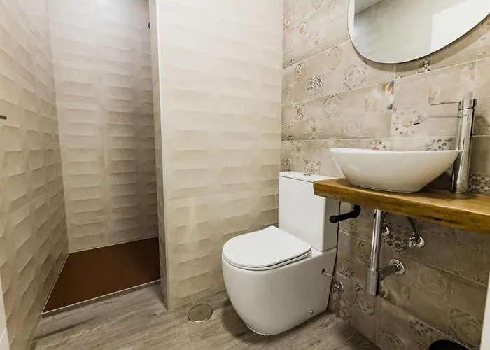 O Lar De Pereiras מלון Meaño