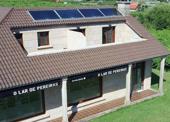 O Lar De Pereiras מלון Meaño