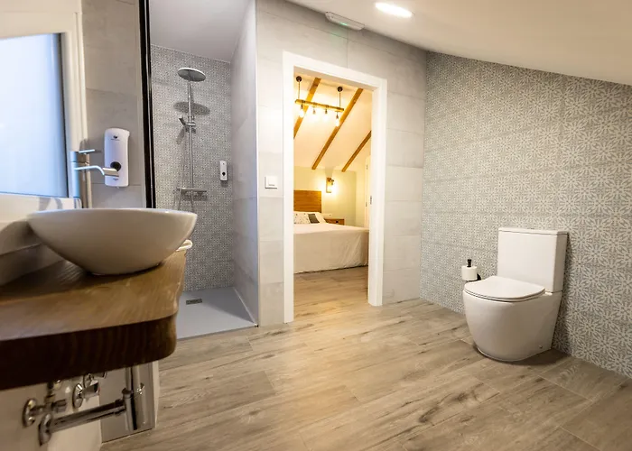 מלון O Lar De Pereiras 3*